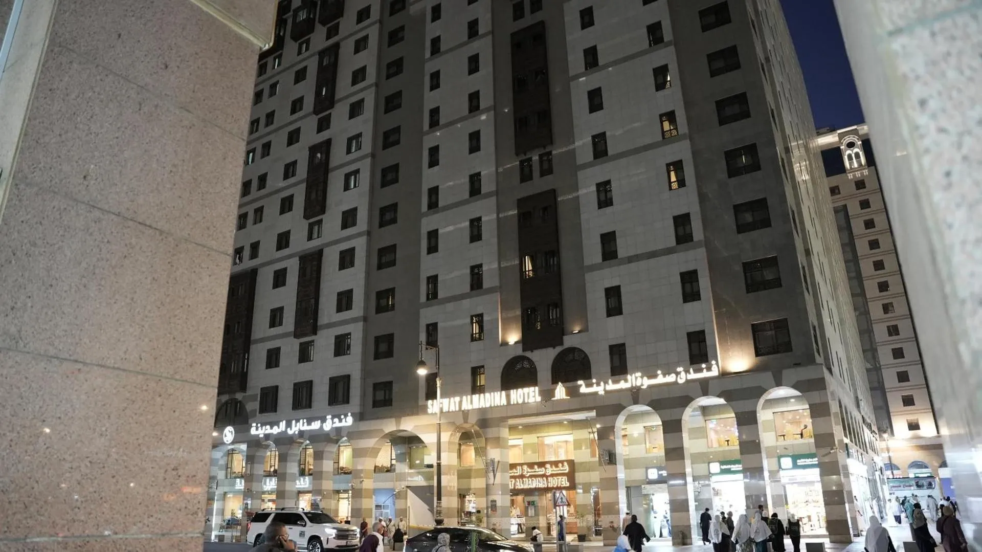 hotel-img