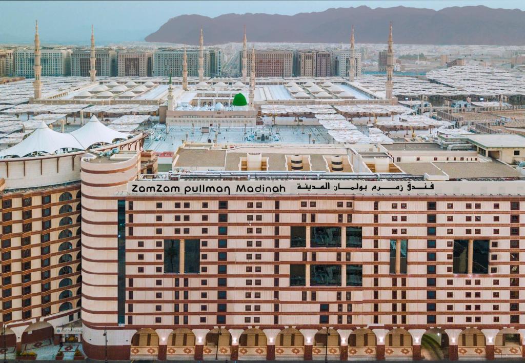 hotel-img