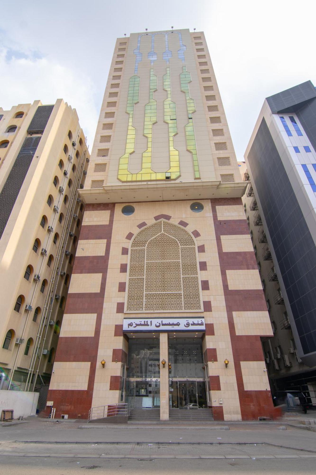 hotel-img